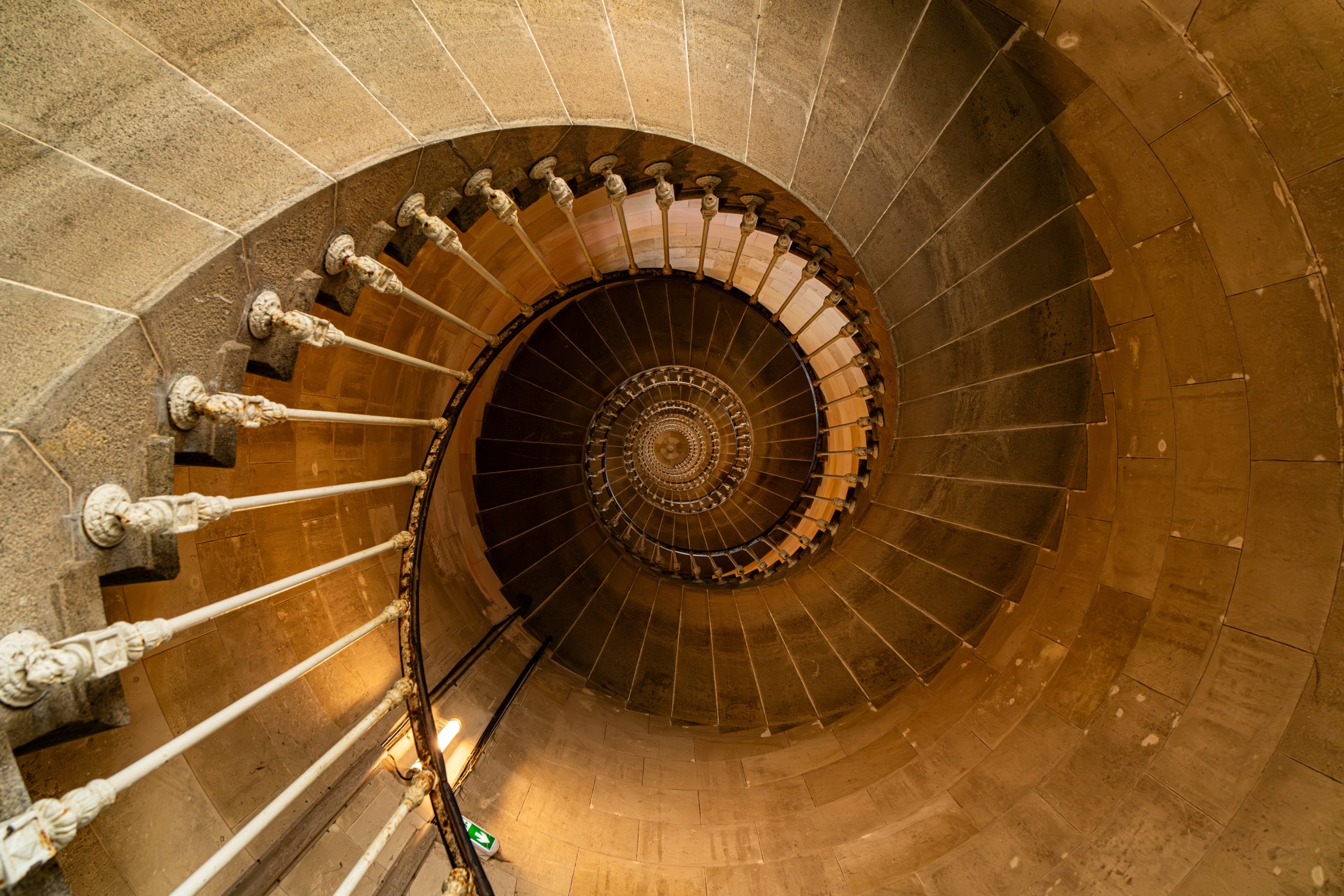 Photo des marches du phare des baleines